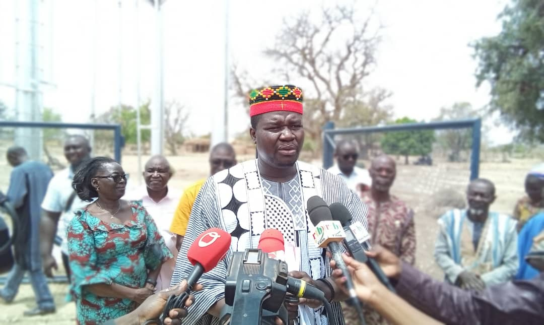 L eau Du Robinet Coule D sormais KOGHO ET A ZOUNGOU EAU VIVE l-eau-du-robinet-coule-d-sormais-kogho-et-a-zoungou-eau-vive